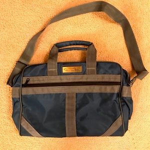 Vintage Oscar de la renta travel bag